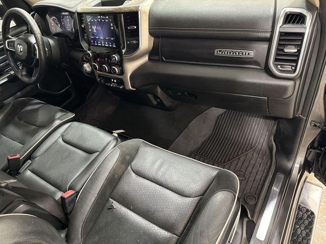2019 RAM 1500 Laramie Crew Cab 4x4 5'7" Box
