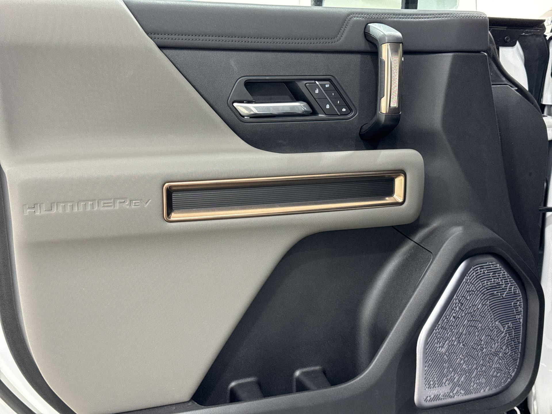 2025 GMC HUMMER EV SUV 3X