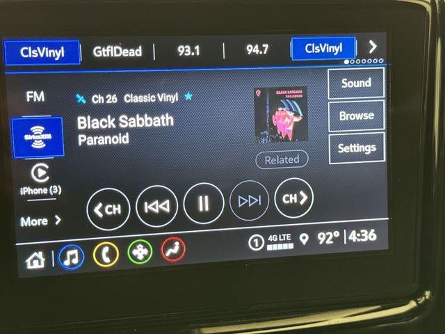 2022 Chevrolet Traverse LT Leather