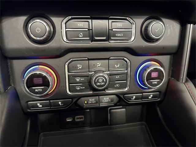 2021 Chevrolet Suburban RST