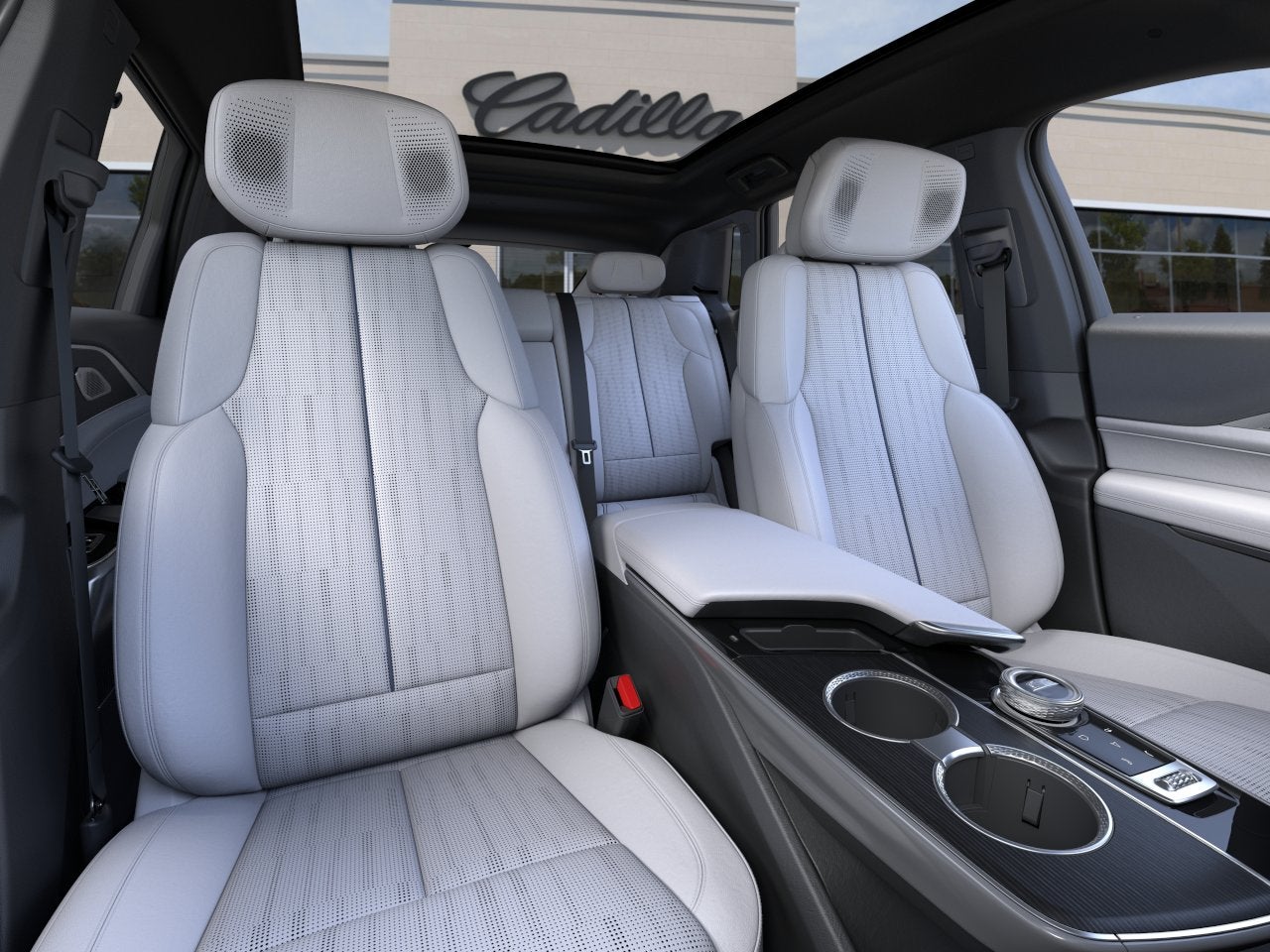 2024 Cadillac LYRIQ Luxury 2