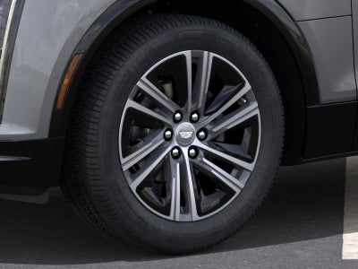 2024 Cadillac LYRIQ Luxury 2