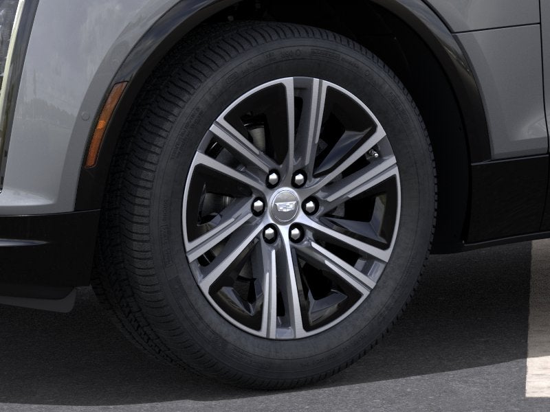 2024 Cadillac LYRIQ Luxury 2