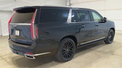2022 Cadillac Escalade ESV Premium Luxury