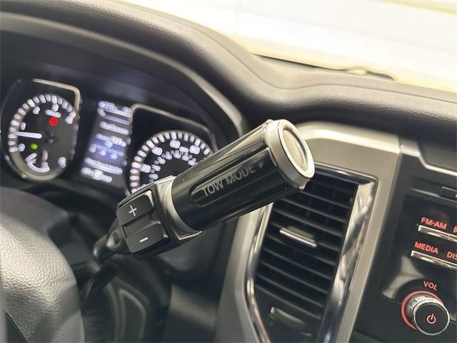 2017 Nissan TITAN XD SV