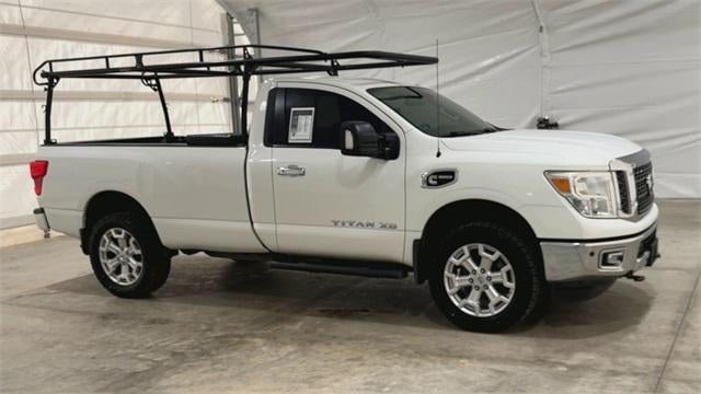 2017 Nissan TITAN XD SV