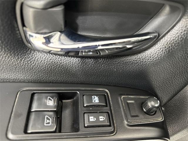 2017 Nissan TITAN XD SV