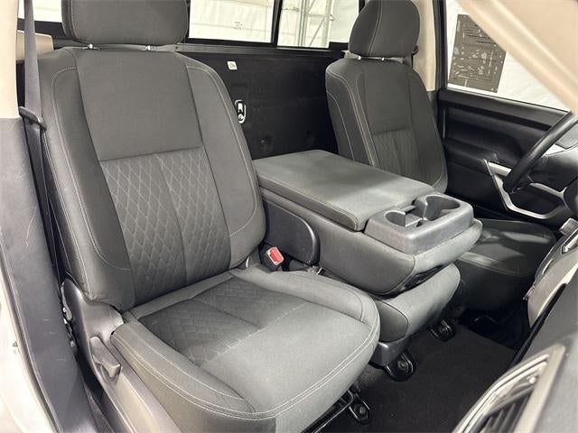 2017 Nissan TITAN XD SV