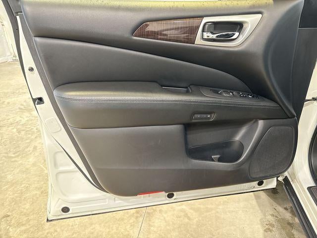 2016 Nissan Pathfinder Platinum