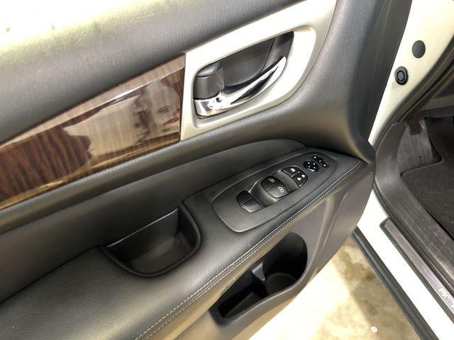 2016 Nissan Pathfinder Platinum