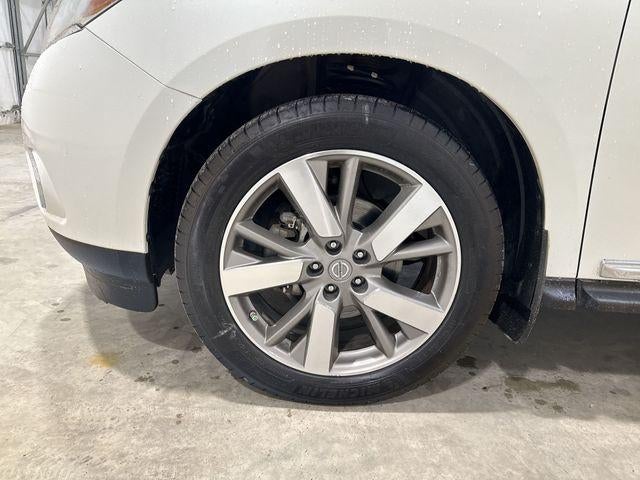 2016 Nissan Pathfinder Platinum