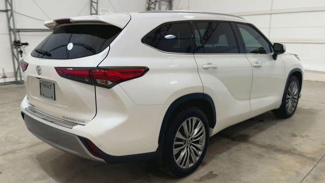 2021 Toyota Highlander Platinum